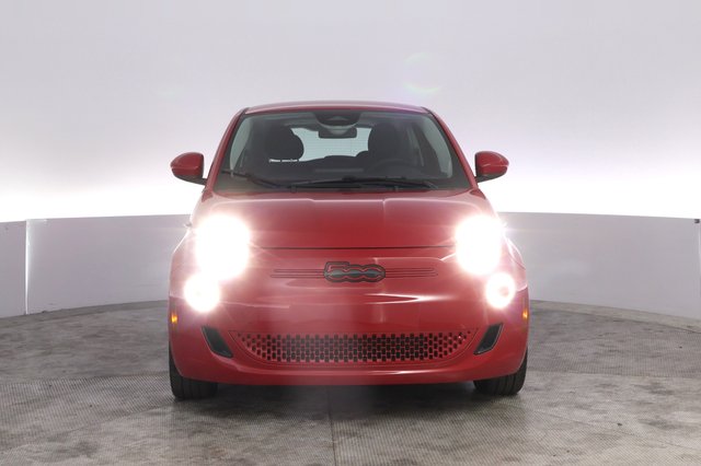 2024 Fiat 500e — photo 9 of 27