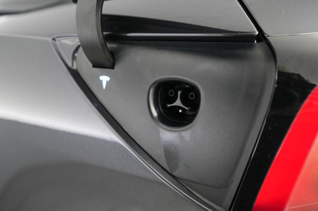 2024 Tesla Model 3 — photo 8 of 21