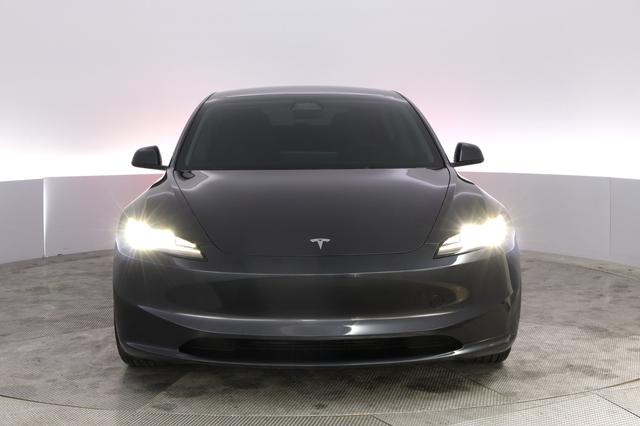 2024 Tesla Model 3 — photo 9 of 21