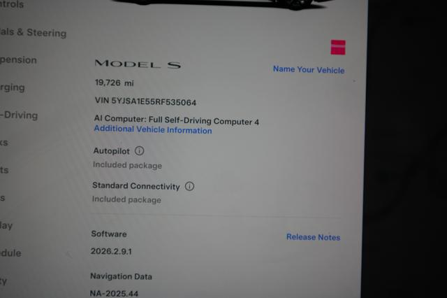 2024 Tesla Model S — photo 5 of 22