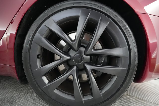 2024 Tesla Model S — photo 7 of 22