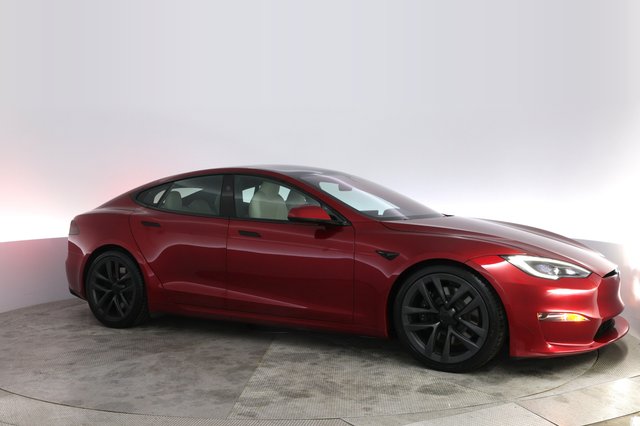 2024 Tesla Model S — photo 11 of 22