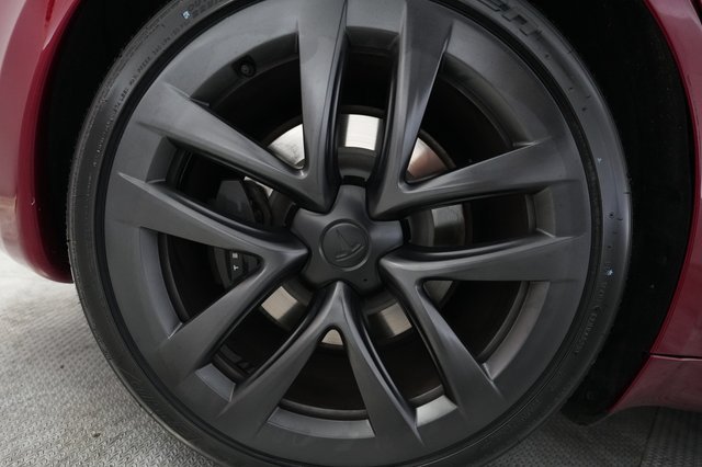2024 Tesla Model S — photo 17 of 22