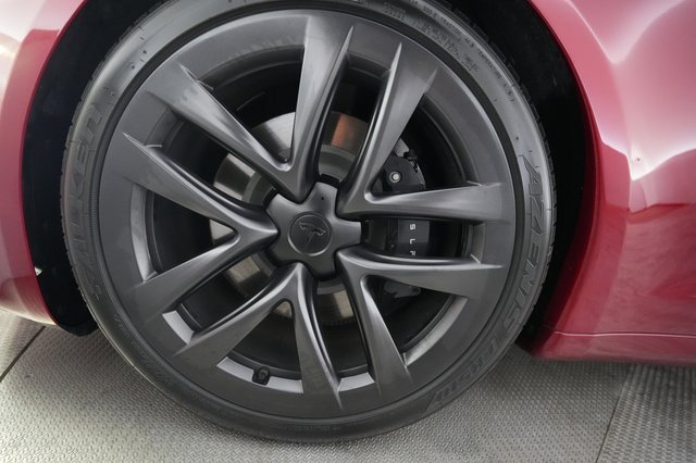 2024 Tesla Model S — photo 15 of 22