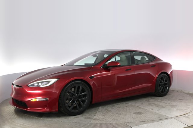 2024 Tesla Model S — photo 14 of 22
