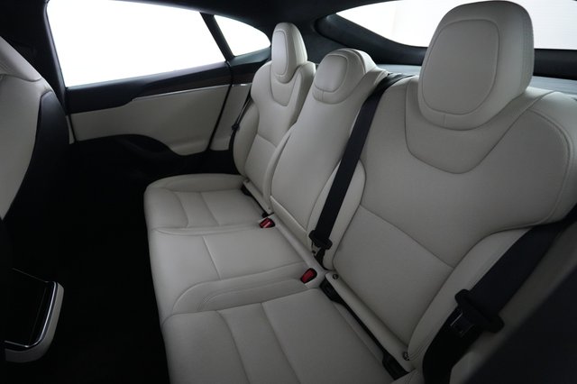 2024 Tesla Model S — photo 19 of 22