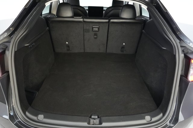 2024 Tesla Model Y — photo 6 of 21