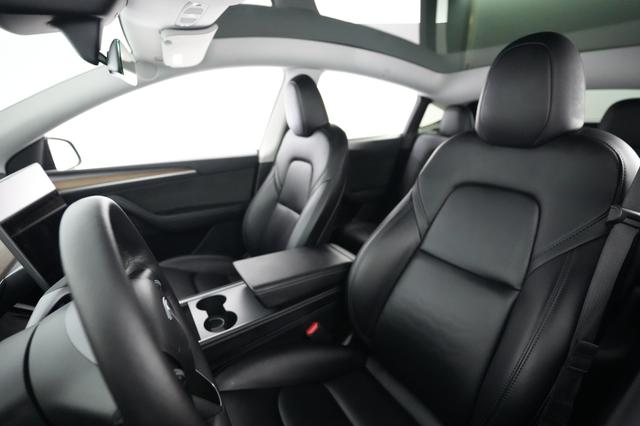2024 Tesla Model Y — photo 3 of 21