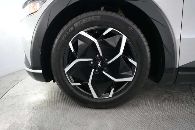 2024 Hyundai IONIQ 5 — photo 15 of 21