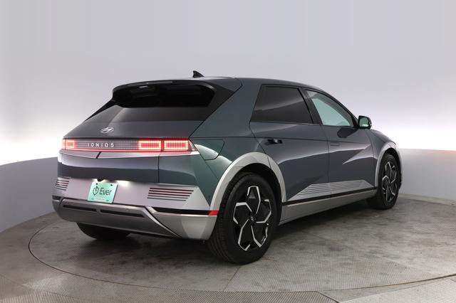 2024 Hyundai IONIQ 5 — photo 2 of 21