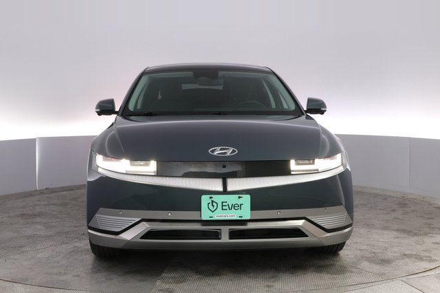 2024 Hyundai IONIQ 5 — photo 9 of 21
