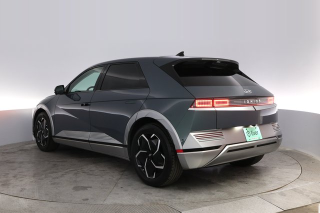 2024 Hyundai IONIQ 5 — photo 13 of 21