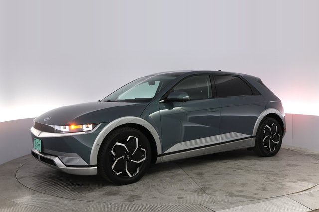 2024 Hyundai IONIQ 5 — photo 14 of 21