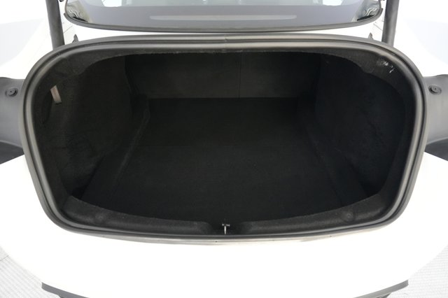 2025 Tesla Model 3 — photo 6 of 23