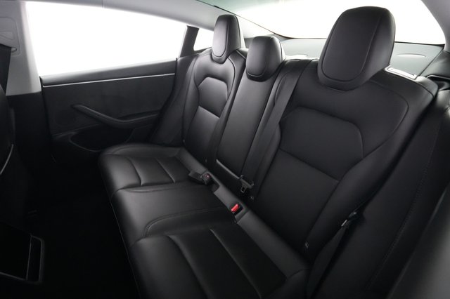 2025 Tesla Model 3 — photo 19 of 23