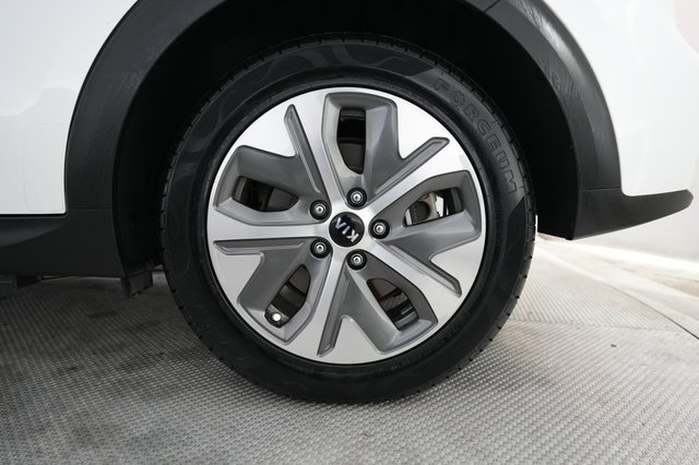 2019 Kia Niro EV — photo 7 of 20