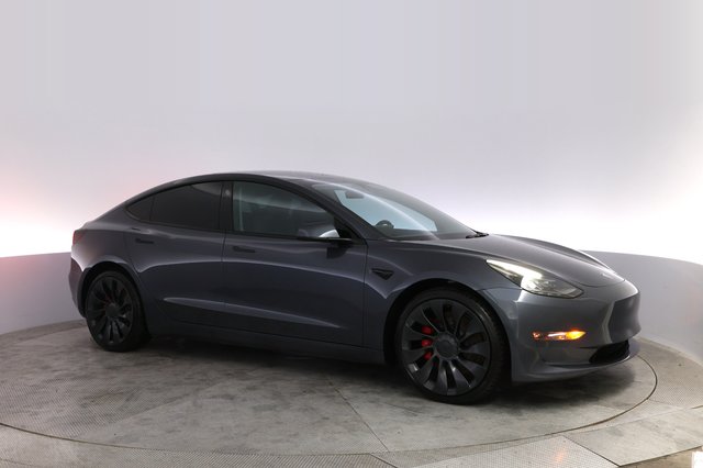 2023 Tesla Model 3 — photo 11 of 21