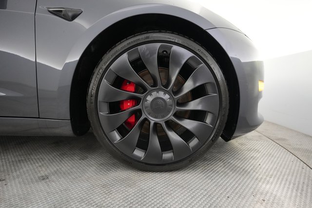 2023 Tesla Model 3 — photo 16 of 21