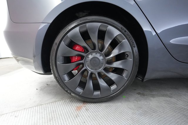 2023 Tesla Model 3 — photo 17 of 21