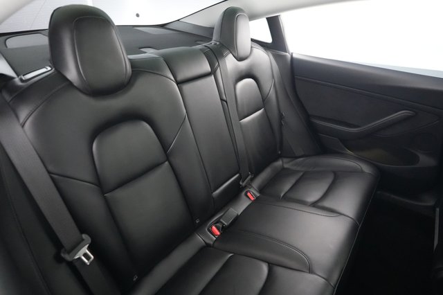 2023 Tesla Model 3 — photo 4 of 21