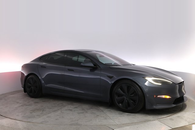 2023 Tesla Model S — photo 11 of 21