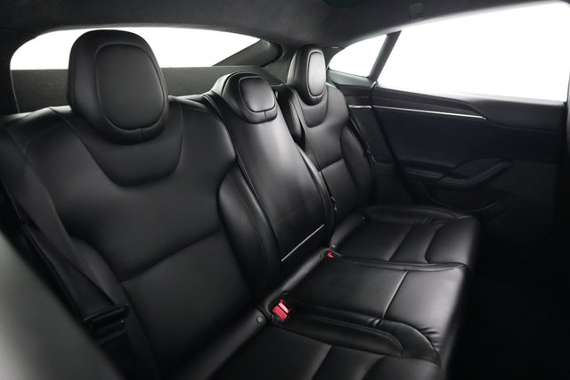2023 Tesla Model S — photo 4 of 21