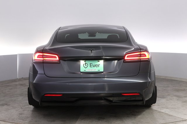 2023 Tesla Model S — photo 12 of 21