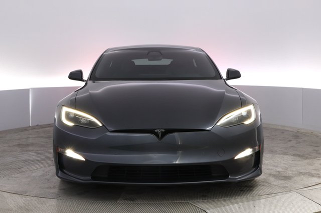 2023 Tesla Model S — photo 9 of 21