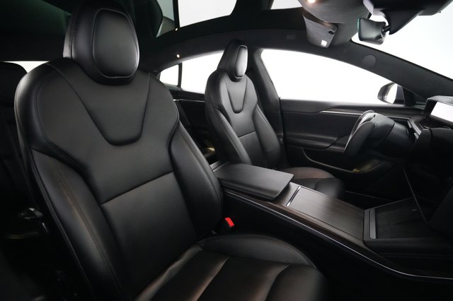 2023 Tesla Model S — photo 18 of 21