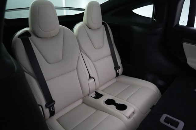 2023 Tesla Model X — photo 21 of 30