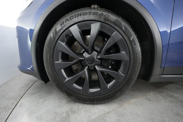 2023 Tesla Model X — photo 15 of 30