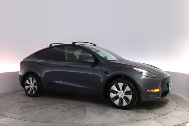 2023 Tesla Model Y — photo 11 of 22