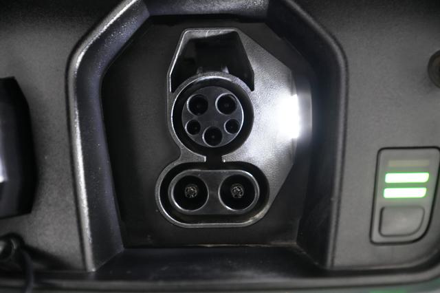 2023 Kia Niro EV — photo 8 of 21