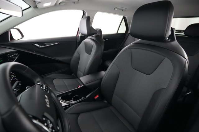 2023 Kia Niro EV — photo 3 of 20