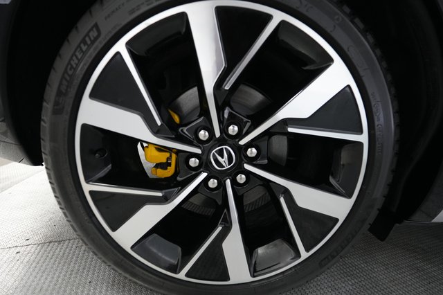 2024 Acura ZDX — photo 17 of 22