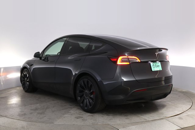 2024 Tesla Model Y — photo 13 of 24
