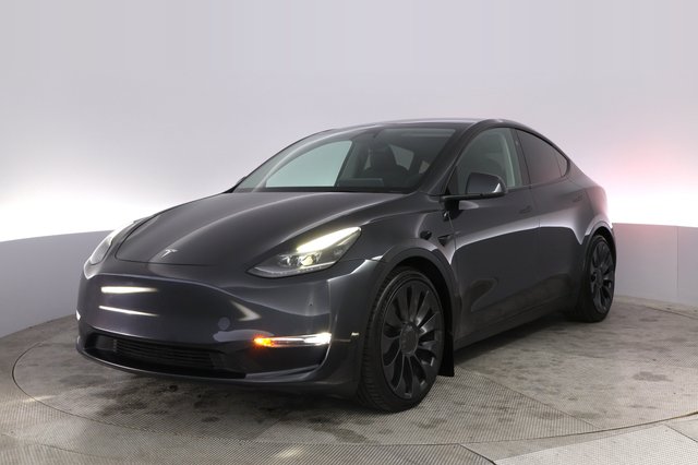 2024 Tesla Model Y — VIN 7SAYGDEF9RF052859