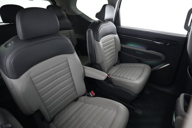2024 Kia EV9 — photo 4 of 23