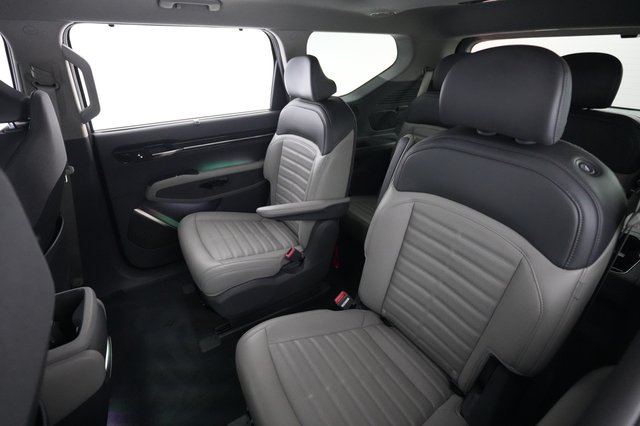 2024 Kia EV9 — photo 19 of 23