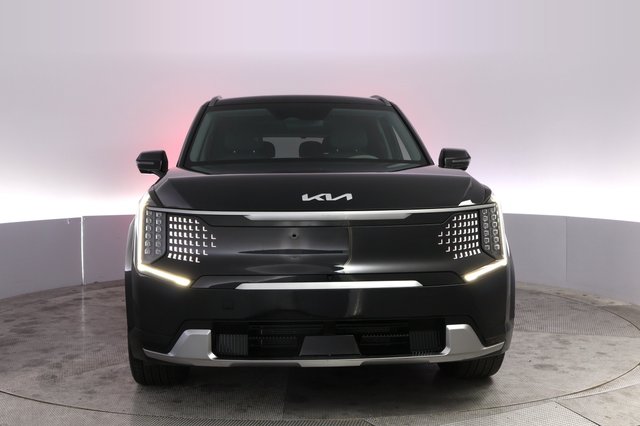 2024 Kia EV9 — photo 9 of 23