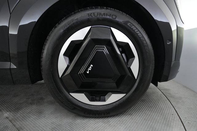 2024 Kia EV9 — photo 16 of 23