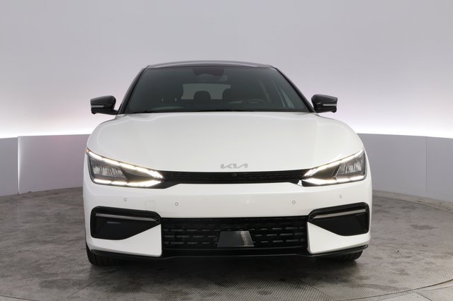 2024 Kia EV6 — photo 9 of 22