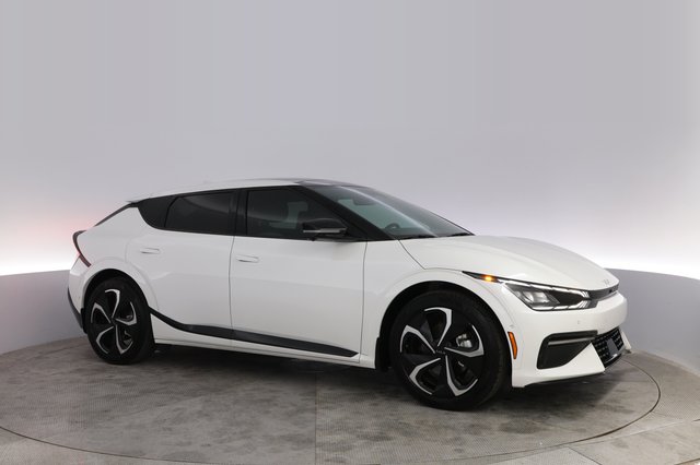 2024 Kia EV6 — photo 11 of 22