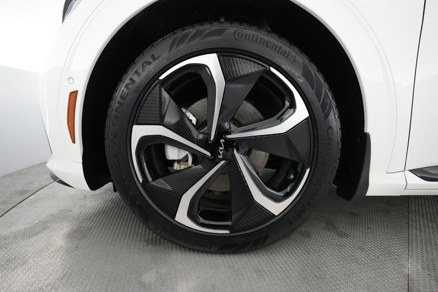 2024 Kia EV6 — photo 14 of 22