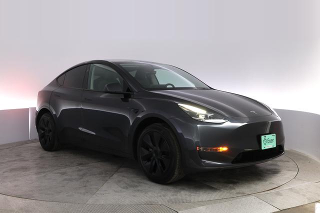 2025 Tesla Model Y