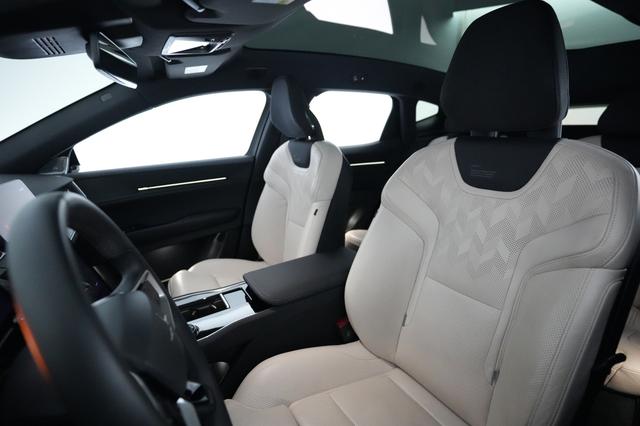 2025 Polestar 3 — photo 3 of 22