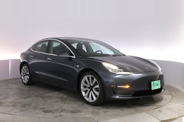 2018 Tesla Model 3 — photo 10 of 21