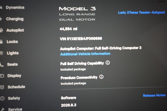 2018 Tesla Model 3 — photo 5 of 21