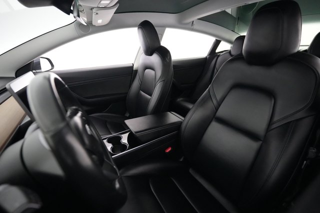 2018 Tesla Model 3 — photo 3 of 21