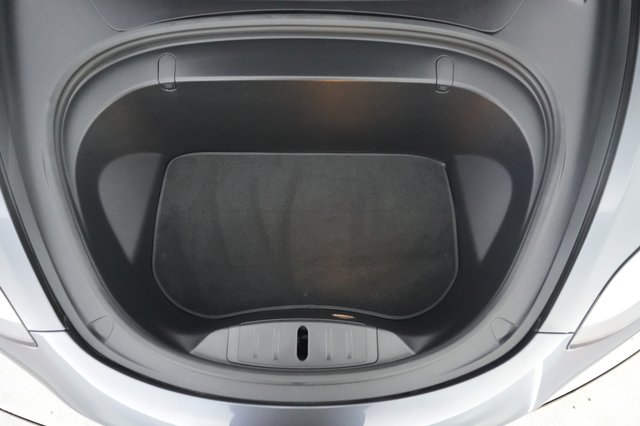2018 Tesla Model 3 — photo 20 of 21